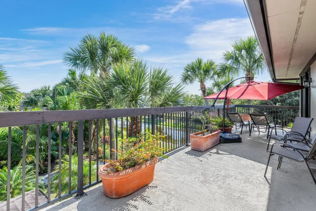 $1,295,000 | 2785 Polo Island Drive, Unit J301, Wellington, FL 33414