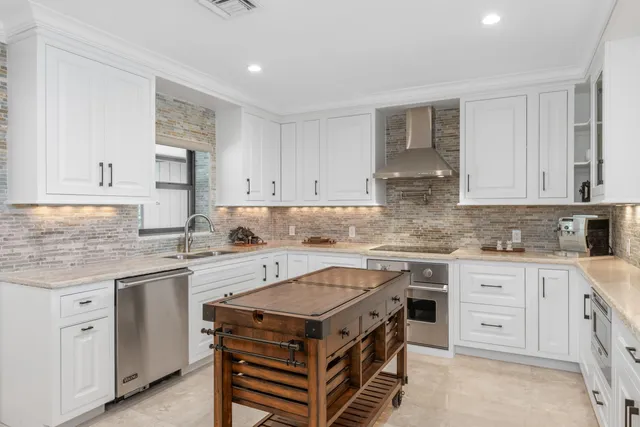 $1,295,000 | 2785 Polo Island Drive, Unit J301, Wellington, FL 33414