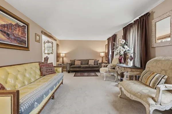 $499,000 | 118 Mt Washington Street, Unit D, Lowell, MA 01854