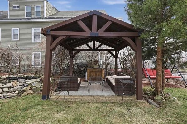 $499,000 | 118 Mt Washington Street, Unit D, Lowell, MA 01854
