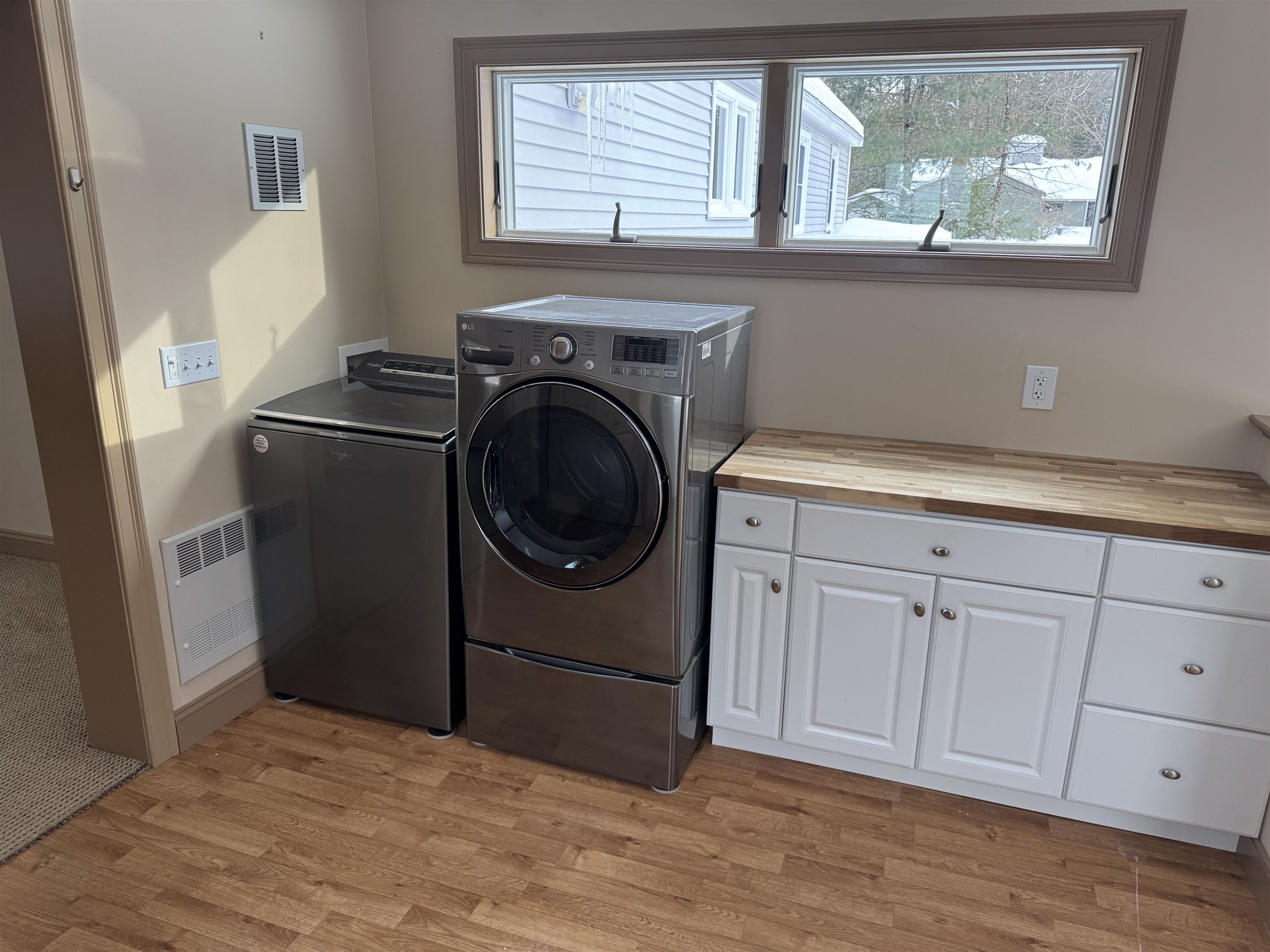 46 Beech Hill Road Exeter, NH 03833 - Photo 8 of 34