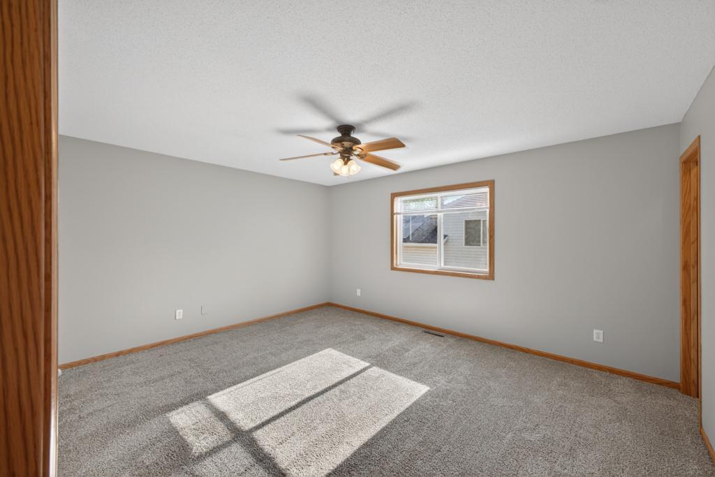 5920 Belfry Lane Northwest Rochester, MN 55901 - Photo 13 of 23