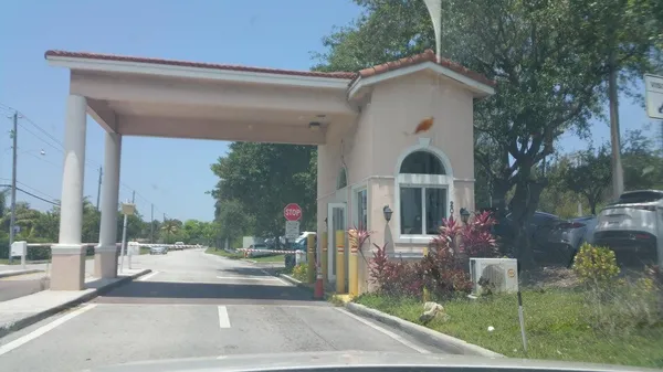 $1,700 | 20400 Northwest 7th Avenue, Unit 204, Miami Gardens, FL 33169