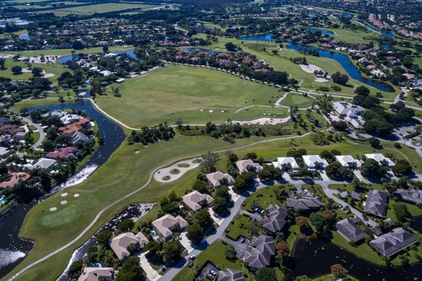 $1,500 | 11863 Wimbledon Circle, Unit 407, Wellington, FL 33414