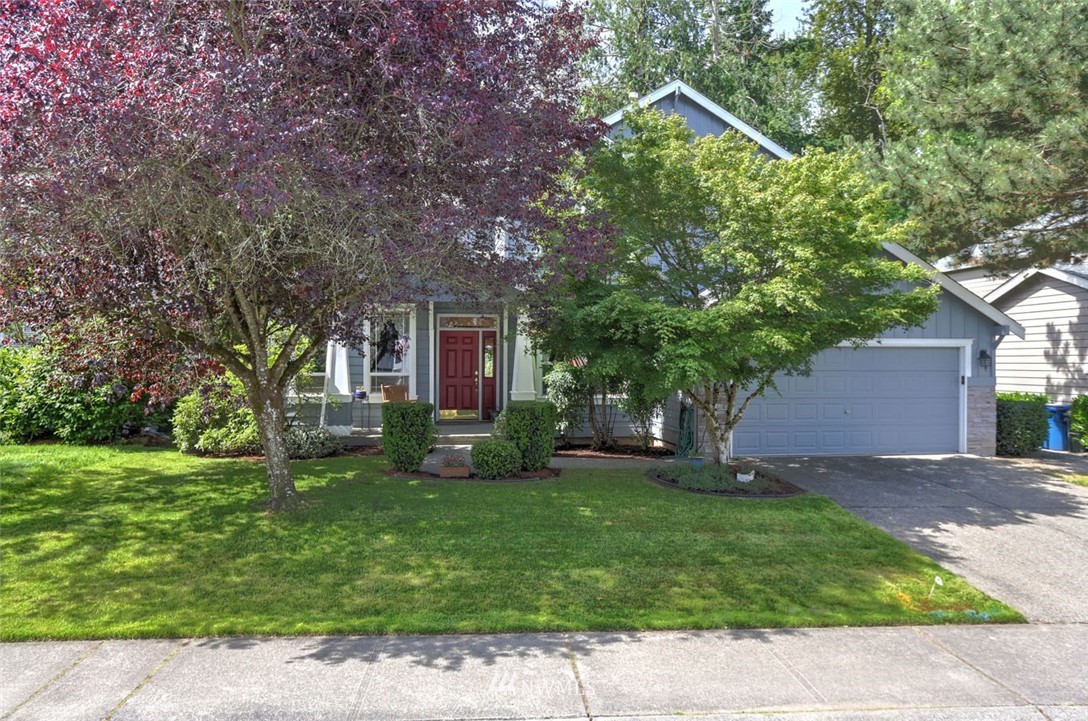 17555 Southeast 186th Way Renton, WA 98058 - Photo 2 of 30
