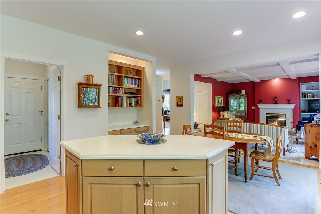 17555 Southeast 186th Way Renton, WA 98058 - Photo 15 of 30