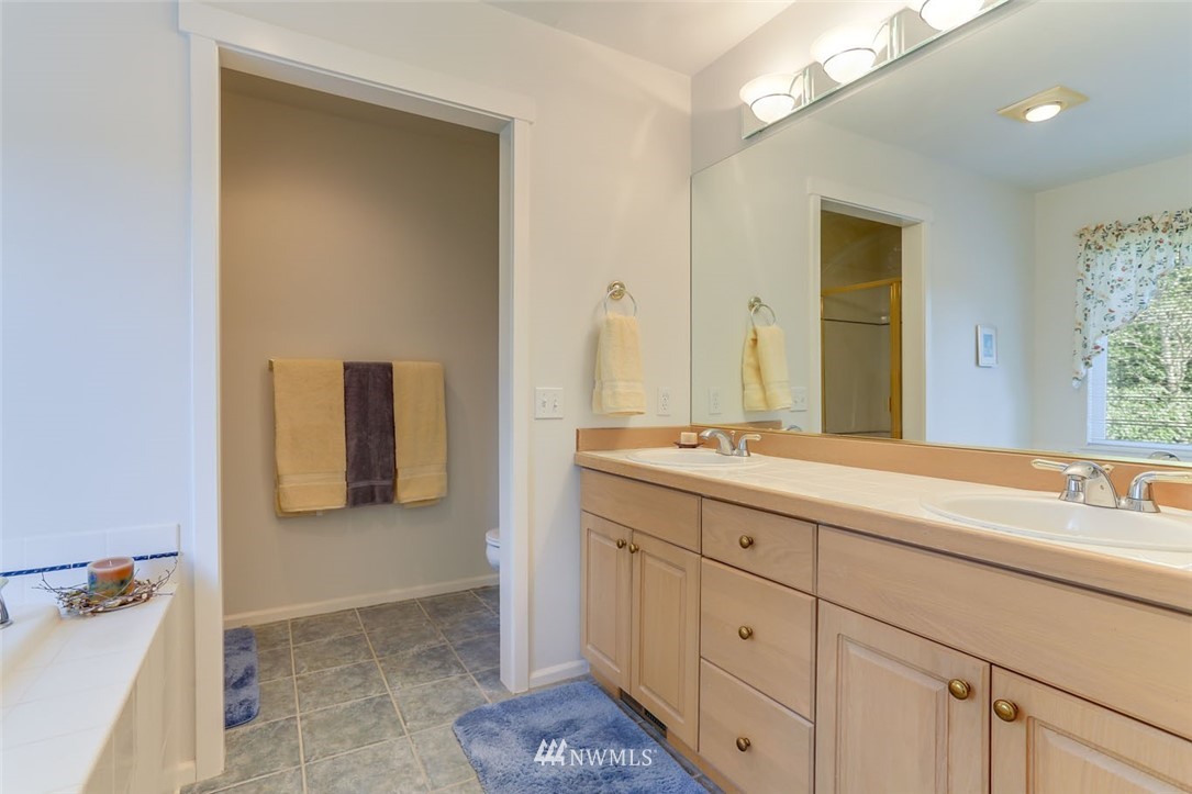 17555 Southeast 186th Way Renton, WA 98058 - Photo 19 of 30