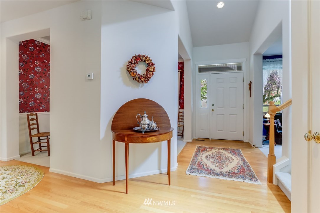 17555 Southeast 186th Way Renton, WA 98058 - Photo 8 of 30