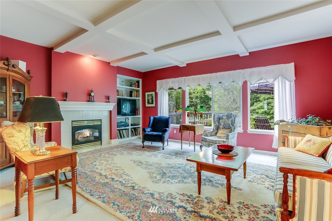 17555 Southeast 186th Way Renton, WA 98058 - Photo 9 of 30