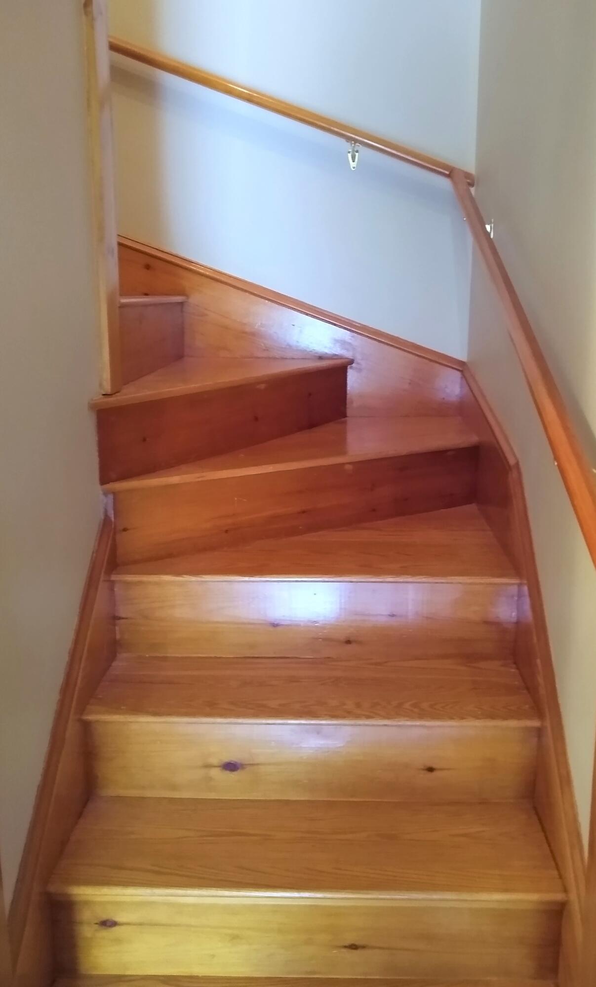 28 Skylark Road Portland, ME 04103 - Photo 30 of 40 Stairs