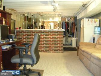 2034 Heather Road Folcroft, PA 19032 - Photo 5 of 12