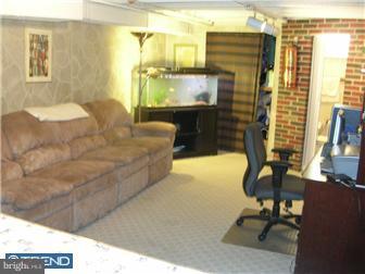2034 Heather Road Folcroft, PA 19032 - Photo 6 of 12