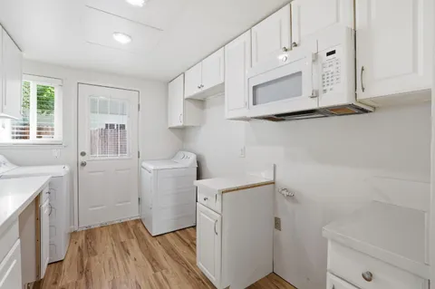 $299,888 | 1974 Benita Drive, Unit 4, Rancho Cordova, CA 95670