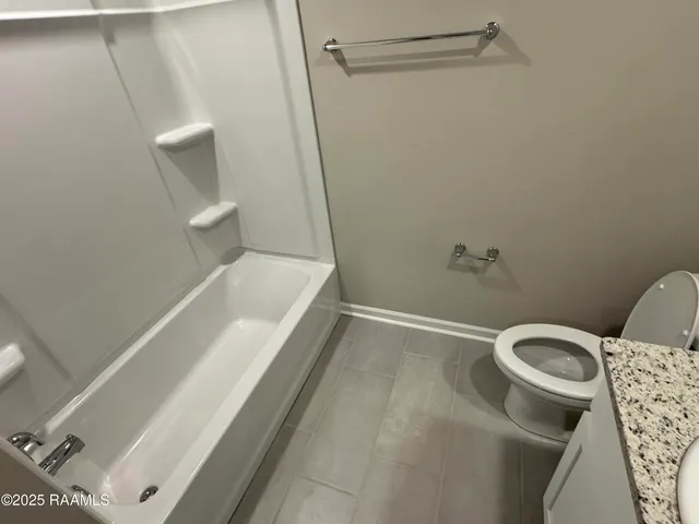 $1,795 | 226 Oak Heights, Duson, LA 70529