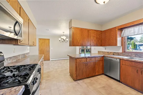 $394,500 | 2807 Edgewood Drive North, Fargo, ND 58102