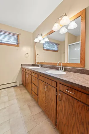 $398,500 | 2807 Edgewood Drive North, Fargo, ND 58102