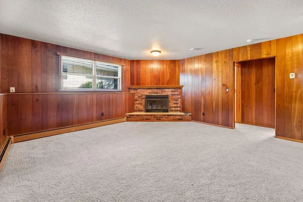 $398,500 | 2807 Edgewood Drive North, Fargo, ND 58102