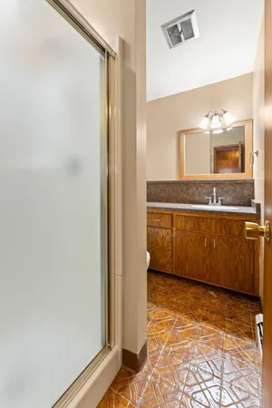 $398,500 | 2807 Edgewood Drive North, Fargo, ND 58102