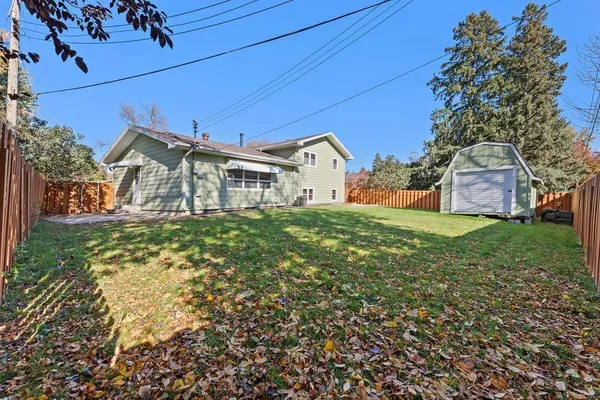 $394,500 | 2807 Edgewood Drive North, Fargo, ND 58102