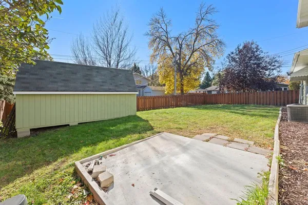 $398,500 | 2807 Edgewood Drive North, Fargo, ND 58102