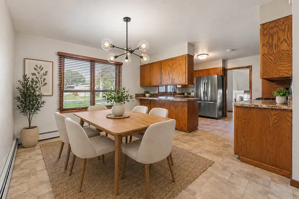 $389,900 | 2807 Edgewood Drive North, Fargo, ND 58102