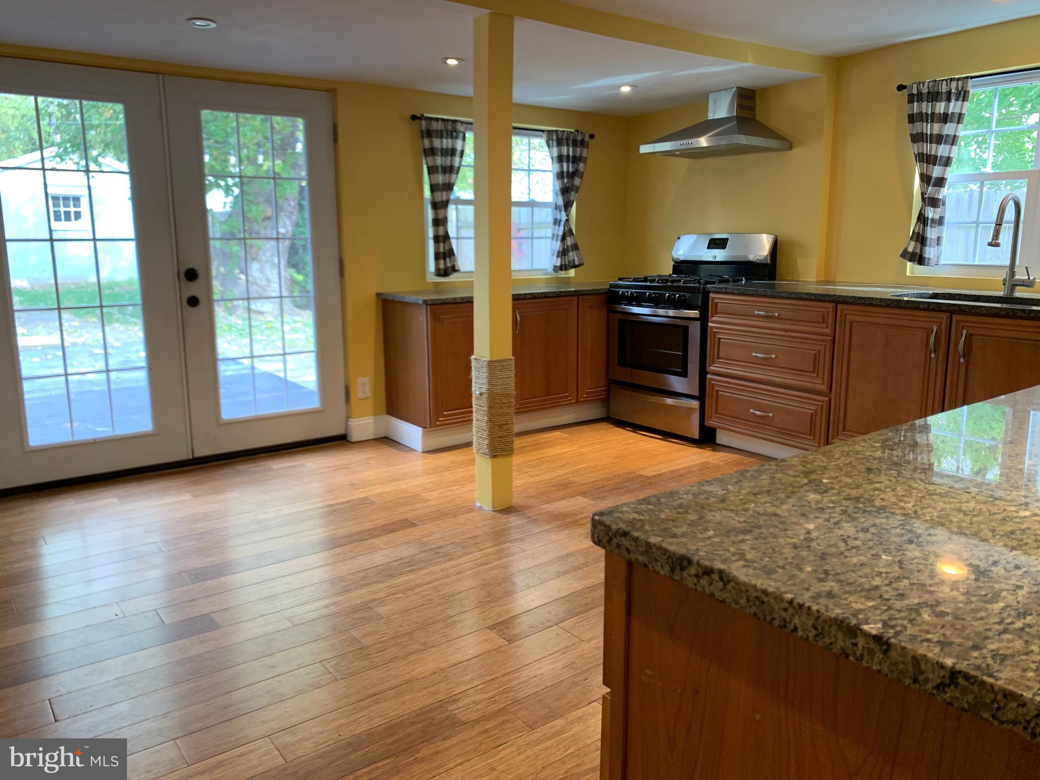 218 Loudoun Street Southwest Leesburg, VA 20175 - Photo 8 of 8