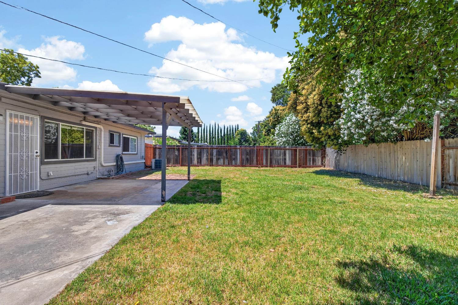 1921 Calhoun Way Stockton, CA 95207 - Photo 28 of 35
