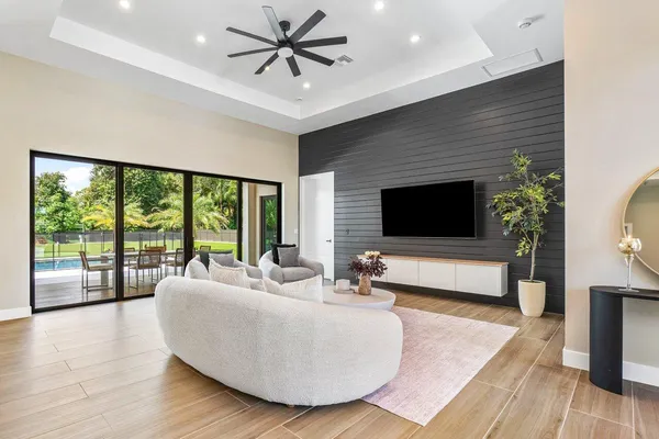 $9,000 | 221 Milestone Way, West Palm Beach, FL 33415