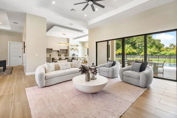 $9,000 | 221 Milestone Way, West Palm Beach, FL 33415