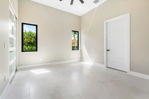 $9,000 | 221 Milestone Way, West Palm Beach, FL 33415