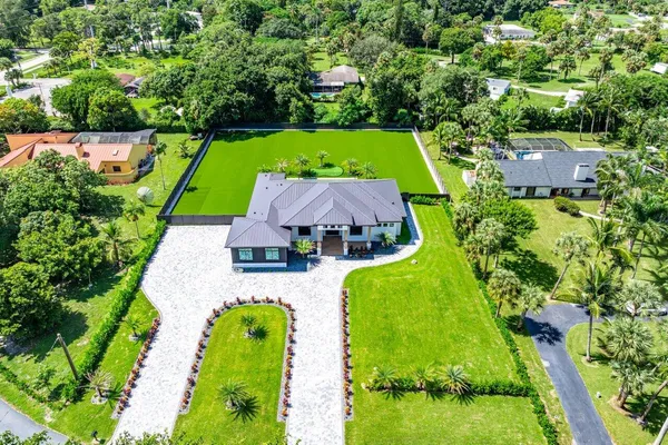 $9,000 | 221 Milestone Way, West Palm Beach, FL 33415