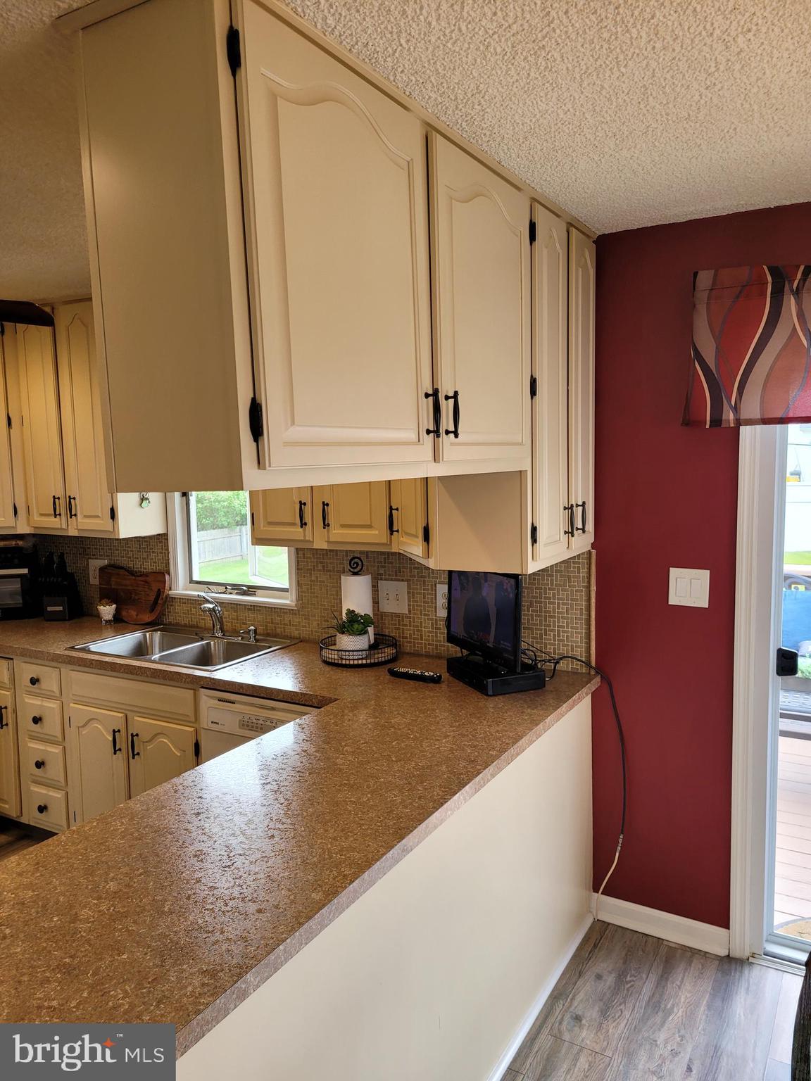 7 Lexington Road Bordentown, NJ 08505 - Photo 7 of 17 Gallery Image 7