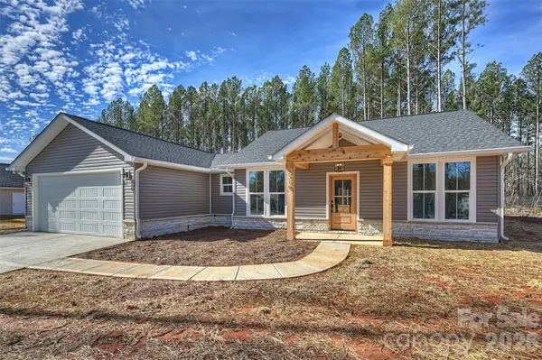 $460,000 | 2319 Lee Lawing Road, Lincolnton, NC 28092