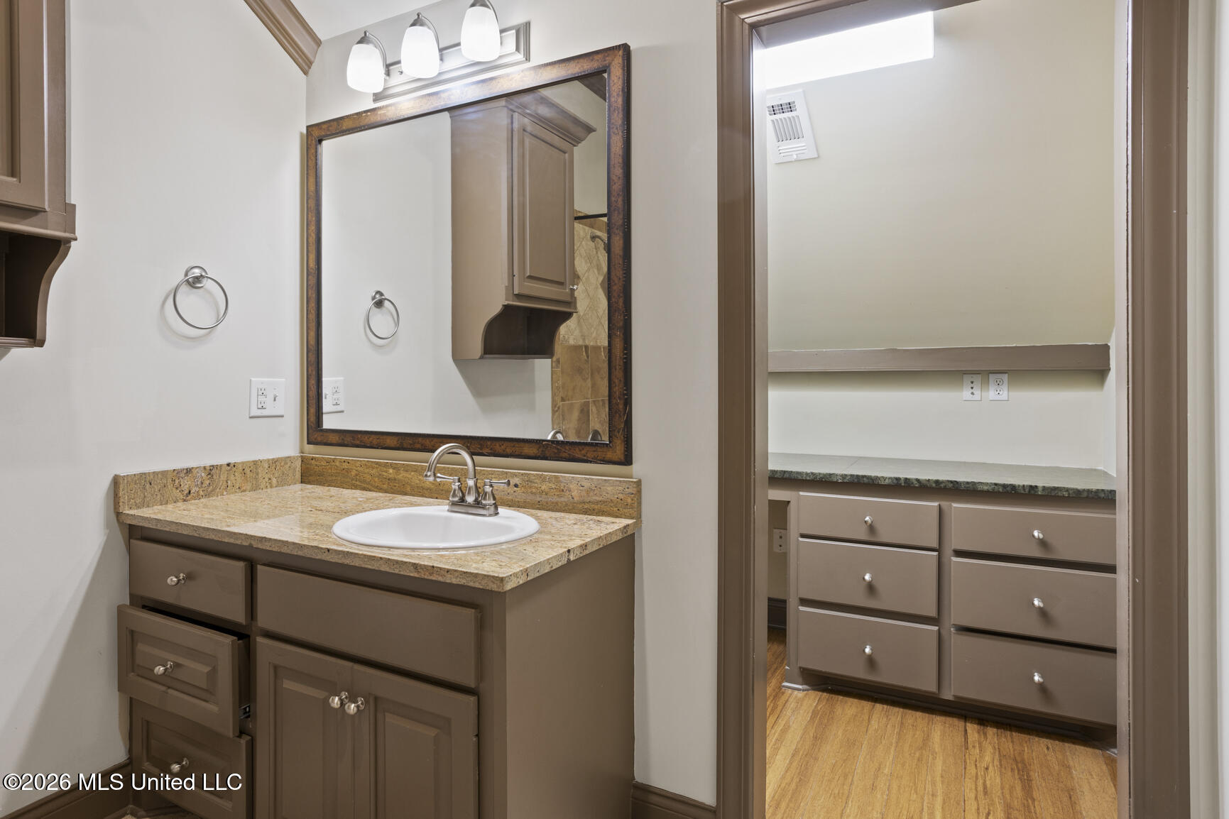 606 Arbor Way Brandon, MS 39047 - Photo 45 of 61 Private Ba off Br 5
