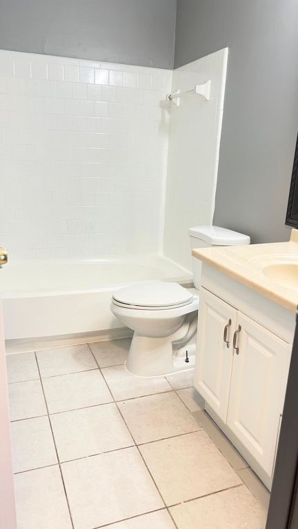 5606 Lyden Ridge Drive Houston, TX 77053 - Photo 12 of 34 a bathroom with a toilet and a shower