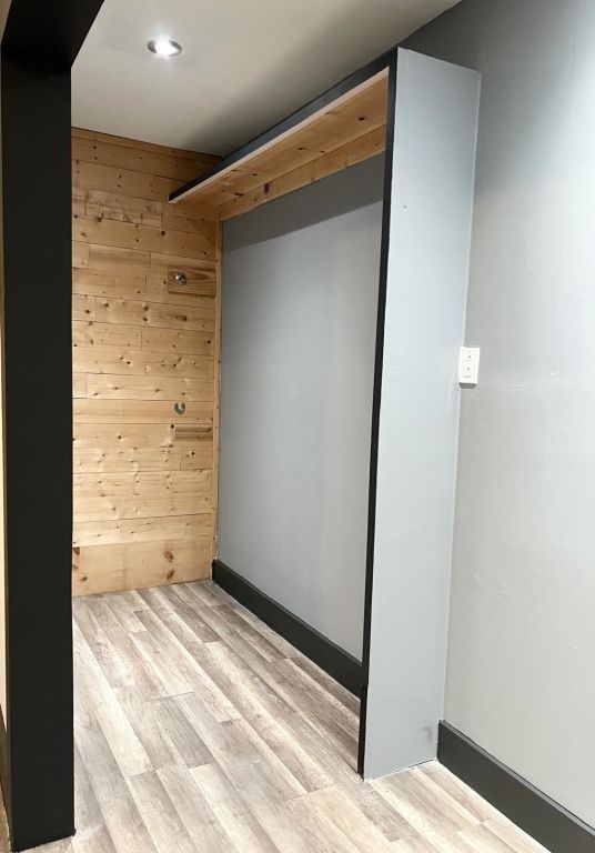 5606 Lyden Ridge Drive Houston, TX 77053 - Photo 15 of 34 a view of hallway