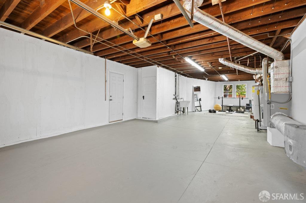 184 Santa Rosa Avenue San Francisco, CA 94112 - Photo 32 of 46 a view of storage and utility room