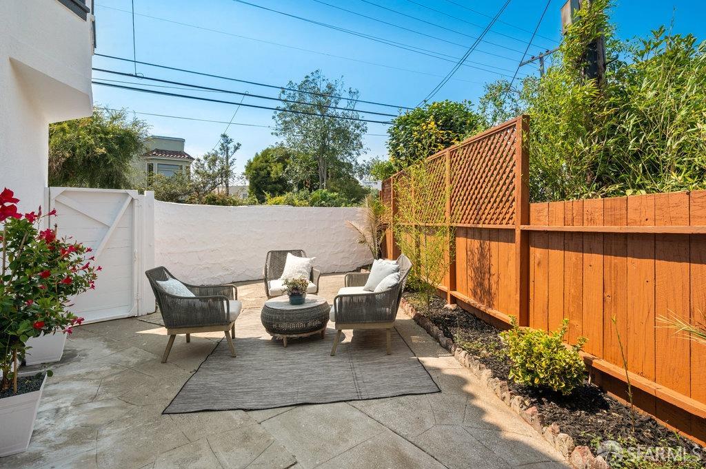 184 Santa Rosa Avenue San Francisco, CA 94112 - Photo 42 of 46 a view of backyard with seating space and plants
