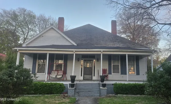 $89,900 | 220 Calhoun Avenue, Yazoo City, MS 39194