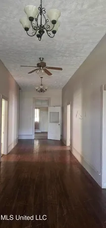 $89,900 | 220 Calhoun Avenue, Yazoo City, MS 39194