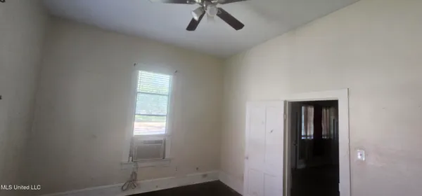 $89,900 | 220 Calhoun Avenue, Yazoo City, MS 39194