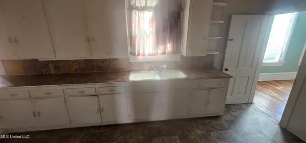 $89,900 | 220 Calhoun Avenue, Yazoo City, MS 39194