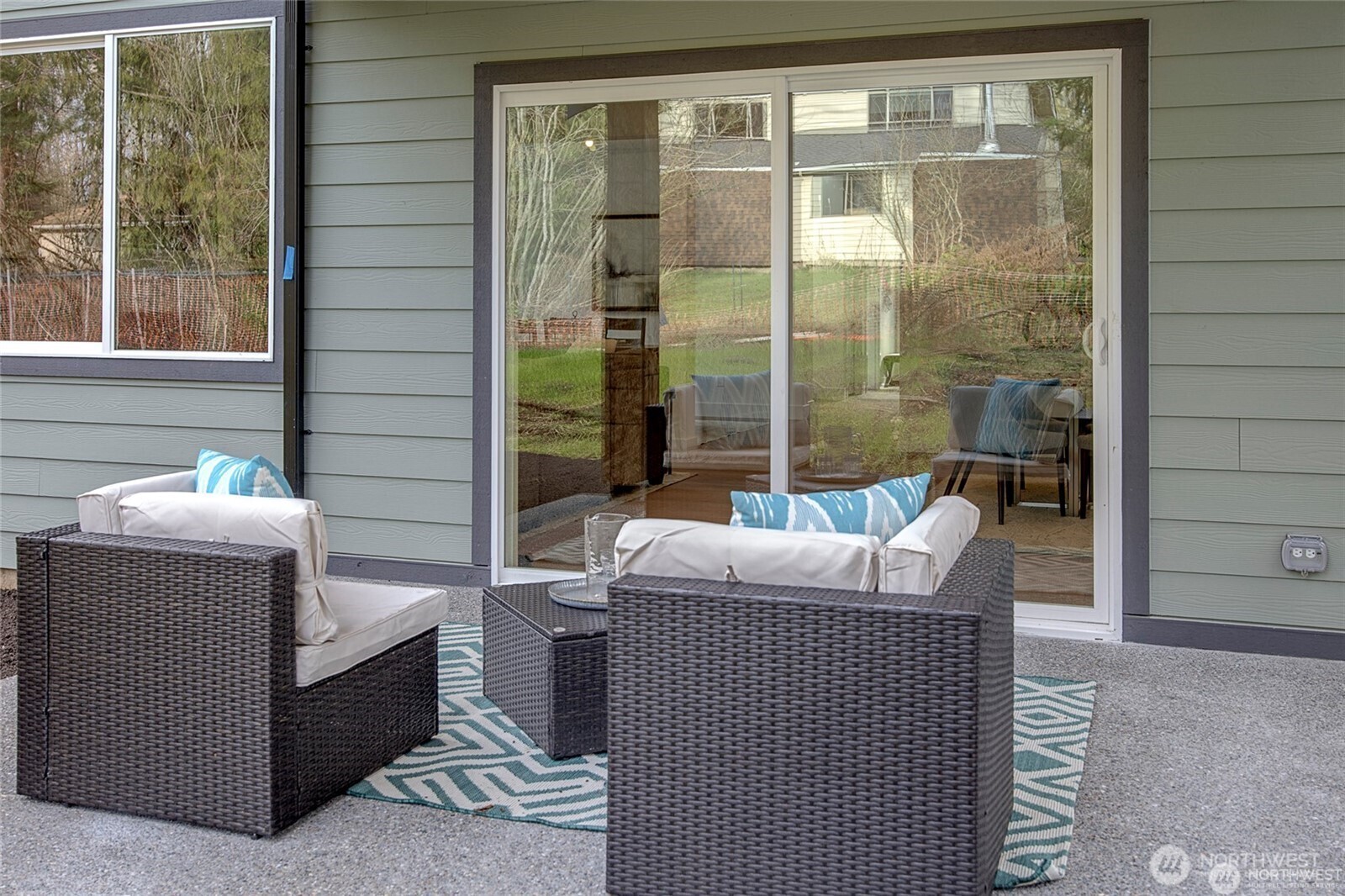 10675 Southeast 170th Place Renton, WA 98055 - Photo 15 of 17