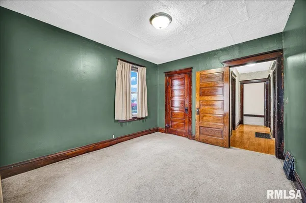 $94,000 | 1722 North Logan Street, Chillicothe, IL 61523