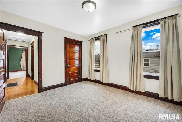 $94,000 | 1722 North Logan Street, Chillicothe, IL 61523