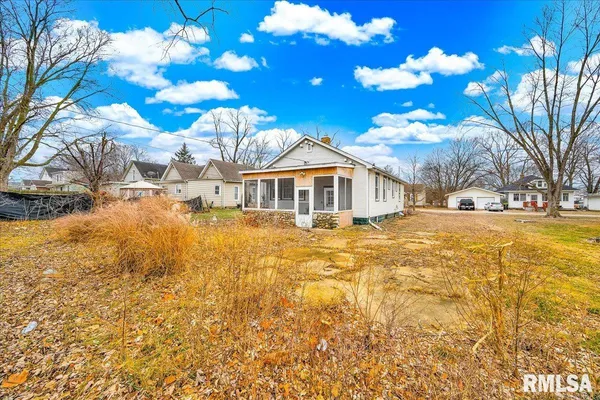 $94,000 | 1722 North Logan Street, Chillicothe, IL 61523