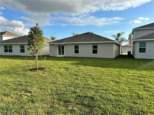$2,200 | 19872 Green Pasture Road, Lehigh Acres, FL 33974