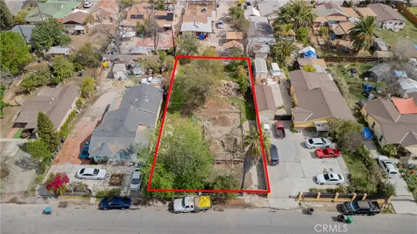 $319,000 | 3957 South Neece Street, Corona, CA 92879