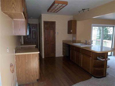 5245 South Genesee Road Grand Blanc, MI 48439 - Photo 5 of 11 20178573-4.JPG