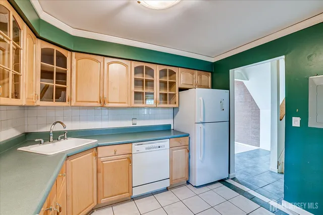 $499,000 | 1 Ardsley Square, Sayreville, NJ 08859